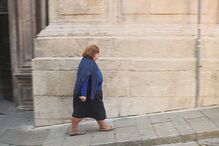 Burlona deixa idosa na miséria recebe indulto