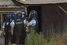 Polícia encerra estabelecimentos comerciais em operação musculada no Bairro da Jamaica no Seixal