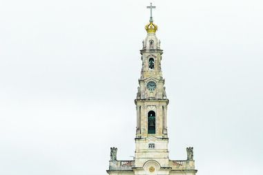 Santuário tinha este sábado o recinto deserto