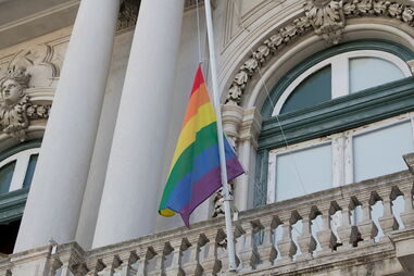 Esquerda acusa CDS-PP e Chega de perseguição à comunidade LGBT com proibição de bandeiras