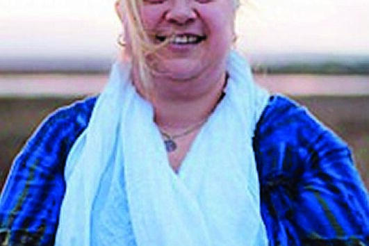 Paula Castella é mestre em reiki  