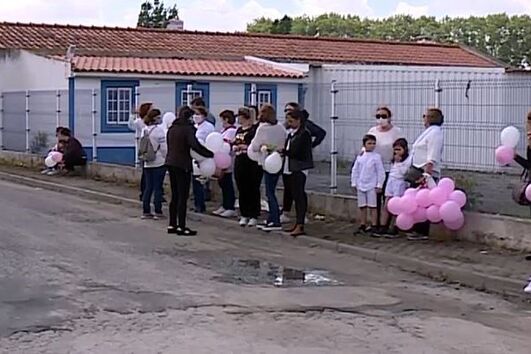 O emocionado adeus a Valentina, a menina de 9 anos agredida até à morte