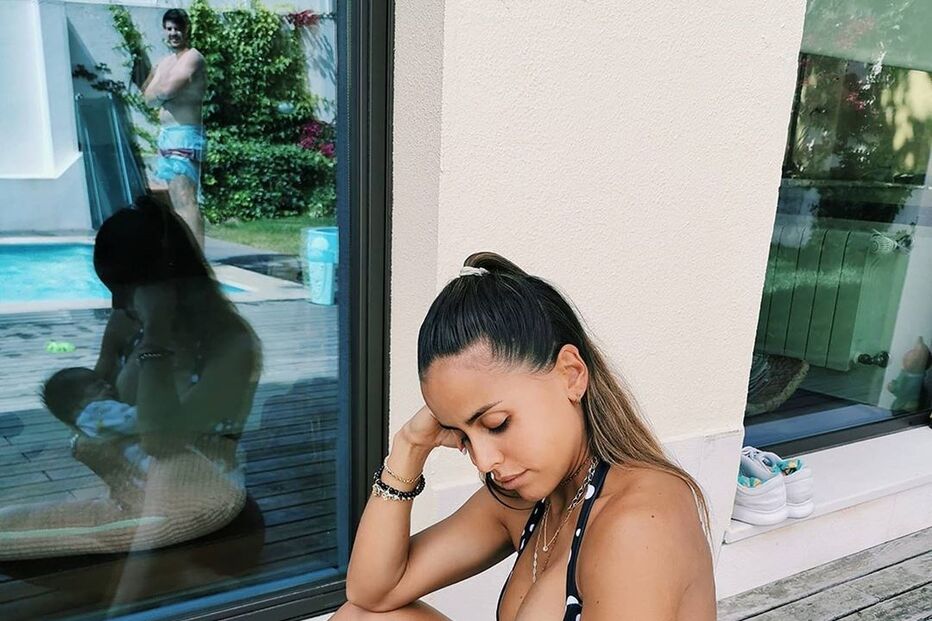 Carolina Patrocínio com o filho recém-nascido, Eduardo