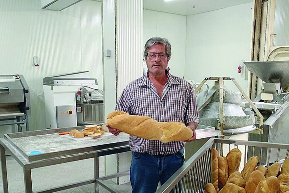 Mário Teixeira vende pão mais barato em vários concelhos
