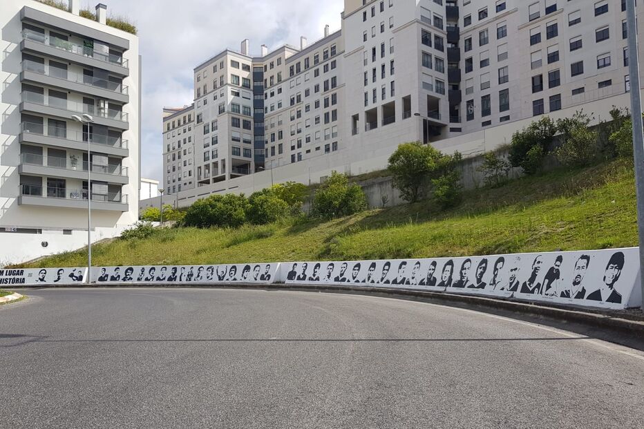 Adeptos do Benfica respondem a vandalização de mural com novas pinturas de glórias do clube