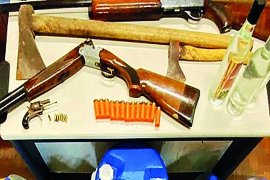 Fazia grogue com gel desinfetante e vendia cada litro a cinco euros