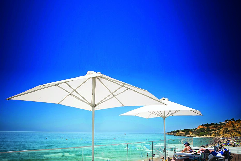 Turistas vão ter  de cumprir  os distanciamentos de segurança  nas concessões  de praia e no areal  