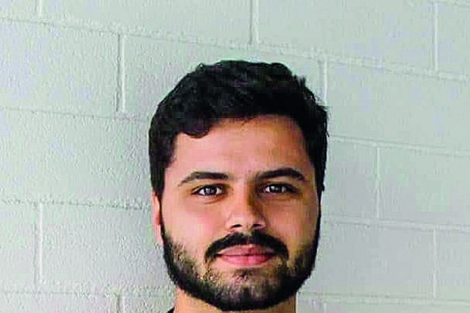 Miguel Sampaio tem 24 anos e estuda Medicina  