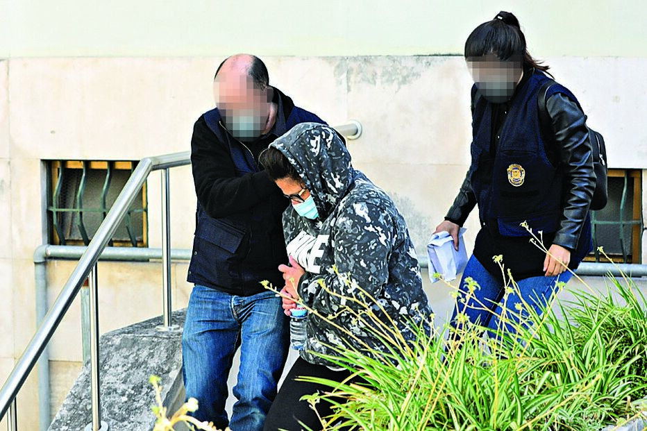 Márcia muda de postura e diz que foi agredida por Sandro para se calar   