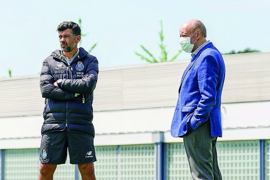 Pinto da Costa ao lado de Sérgio Conceição