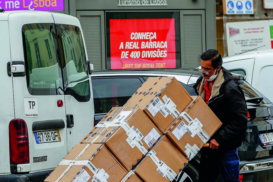 Coronavírus causa quebras recorde na economia 