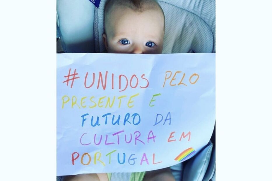 Mel, filha de Paula Lobo Antunes e Jorge Corrula