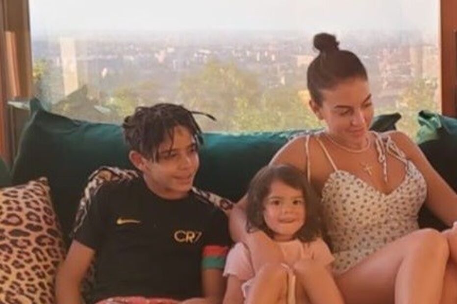 Cristianinho, Eva e Georgina.jpg