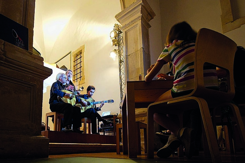 Músicos ligados ao fado de Coimbra com futuro incerto