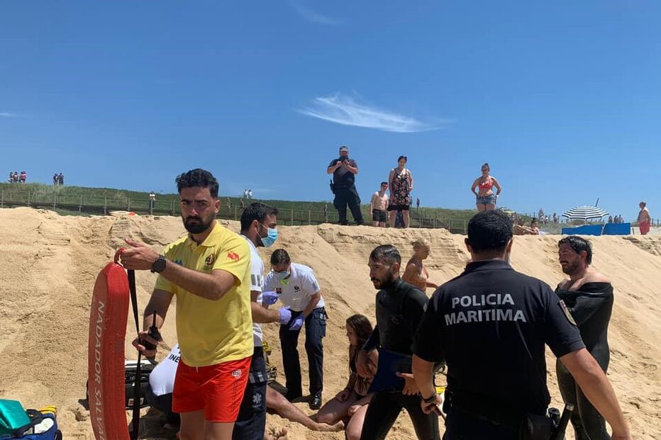 Jovem de 20 anos resgatado do mar em Matosinhos