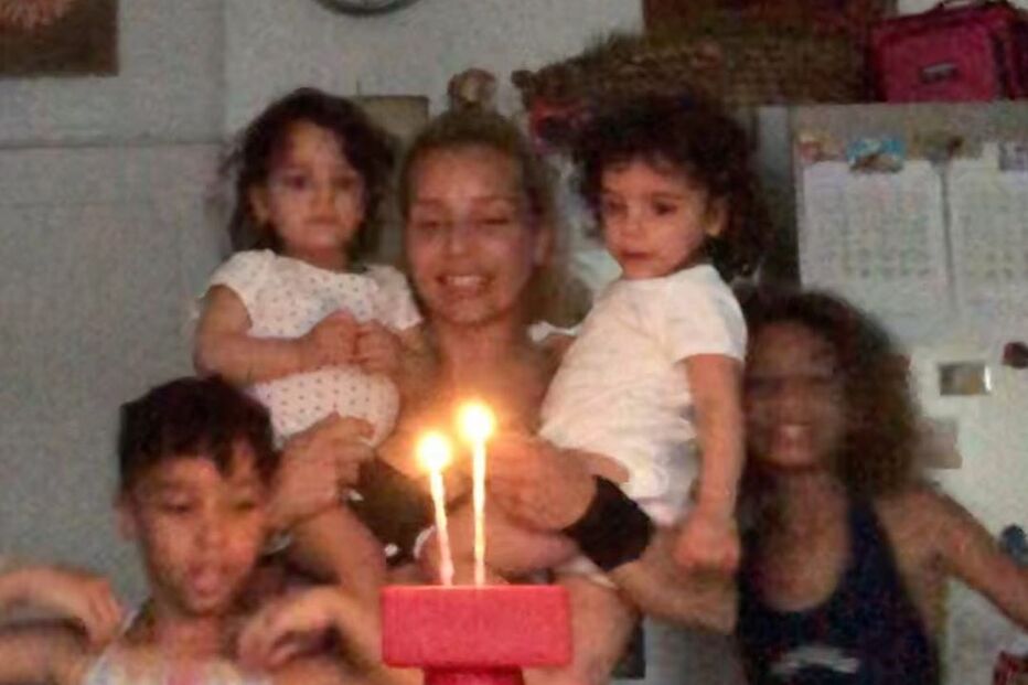 Luciana Abreu com as filhas