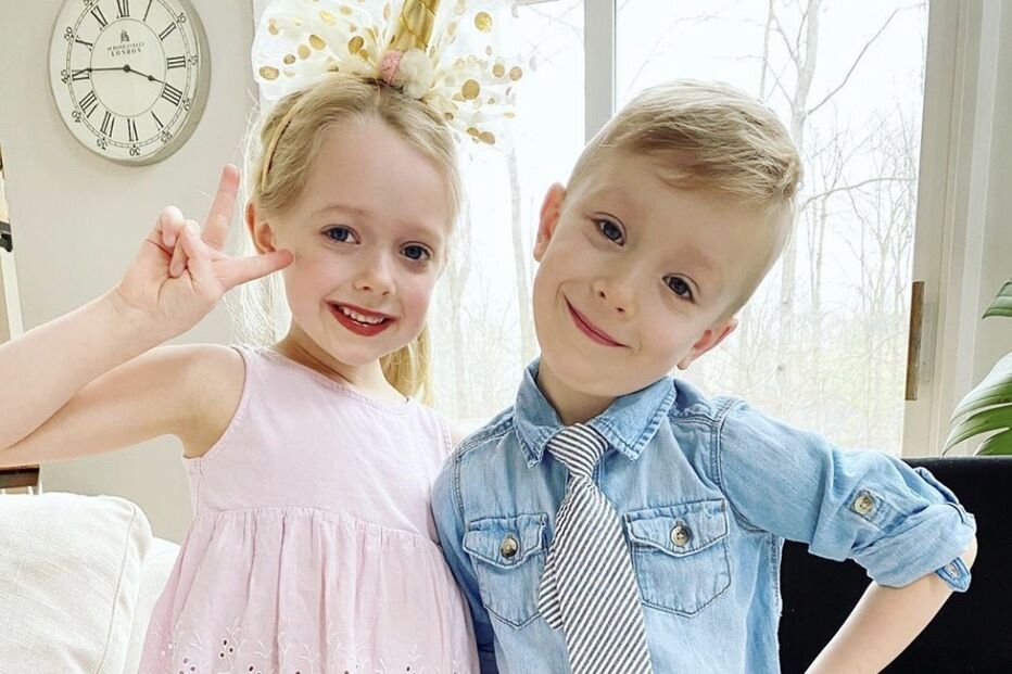 Myka e James têm quatro filhos biológicos