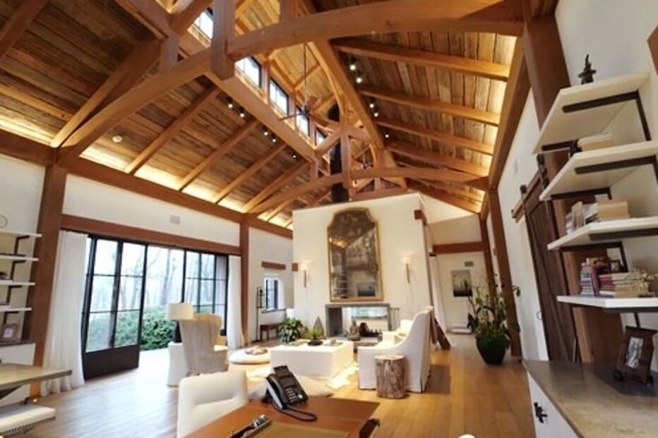 2020-05-29_18_54_14 25640348-8083579-image-a-86_1583526237644.jpg