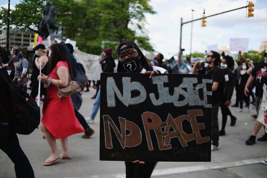Protesto pela morte de afro-americano em Detroit nos EUA