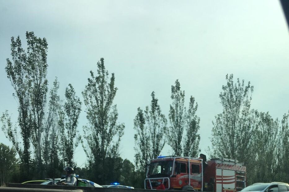 Colisão entre motas no IC19 junto à Amadora provoca três feridos. Dois estão em estado grave