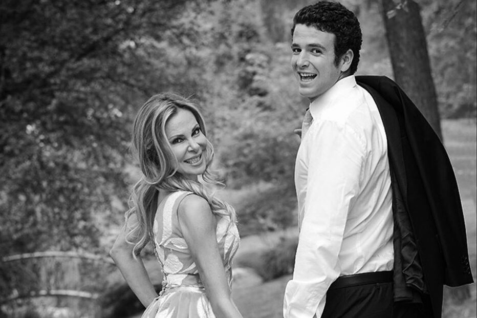 Ana Obregon e o filho