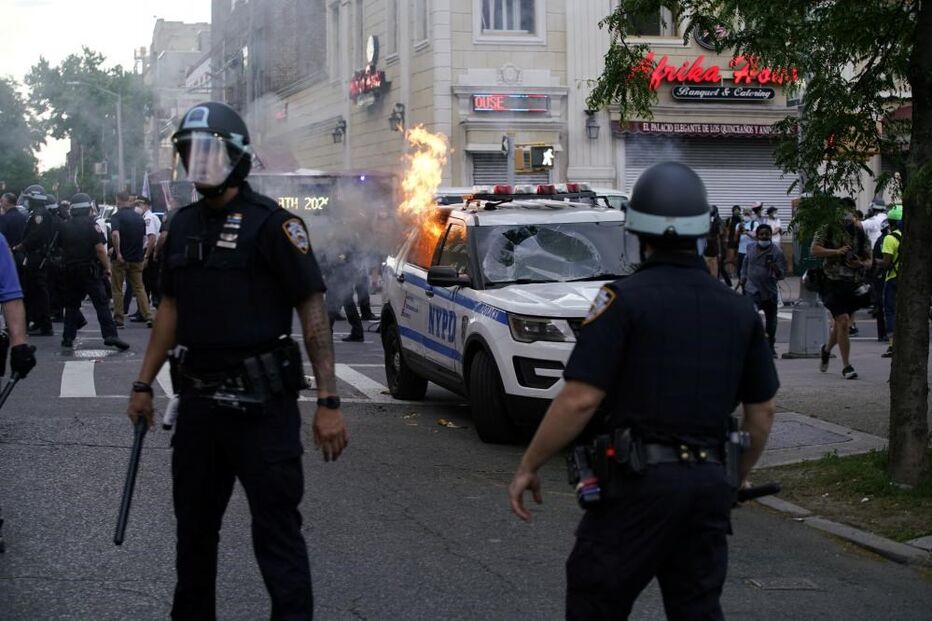 Fogo, vandalismo e destruição: protestos por George Floyd em Minneapolis escalam violência 