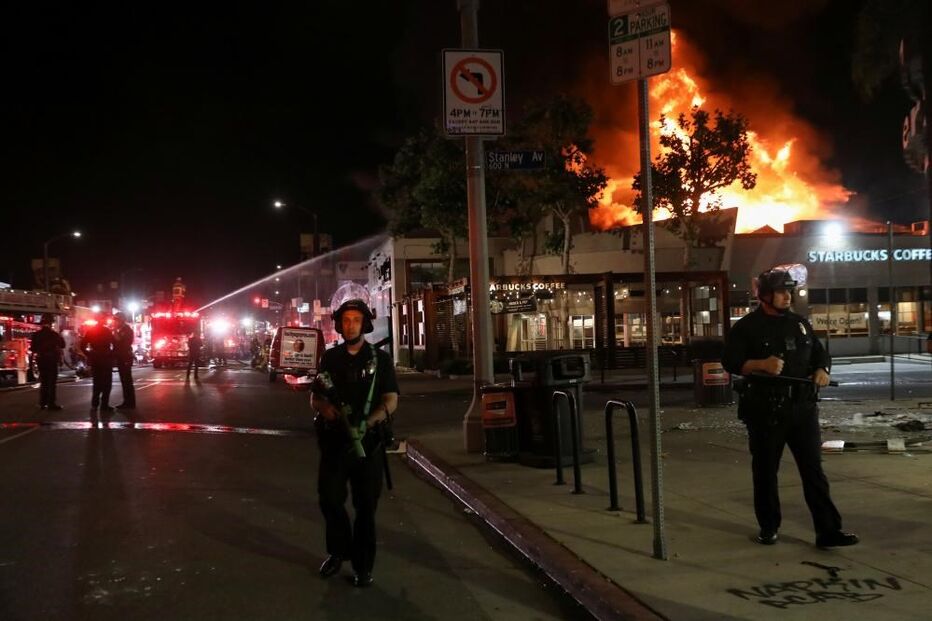 Fogo, vandalismo e destruição: protestos por George Floyd em Minneapolis escalam violência 