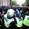 Manifestações contra o racismo na Europa marcadas por detenções e feridos