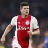 Veterano holandês Huntelaar renova com o Ajax até 2021
