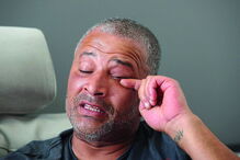 Daniel Kenedy tem agora 46 anos. Foi jogador de futebol, depois treinador, mas está há dois anos sem clube