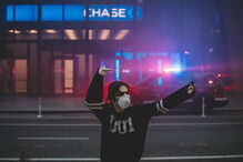 Dois mortos em Chicago durante distúrbios e protestos pela morte de George Floyd 