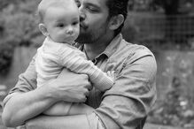 Nick Cordero e o filho, Elvis, de dez meses