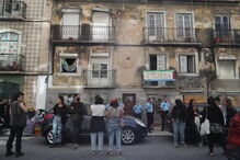 Seguranças tentam despejar voluntários de centro de apoio a carenciados em Arroios