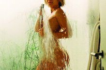 Famosas mostram (quase) tudo