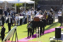 Dezenas na última homenagem ao ator Pedro Lima em Cascais