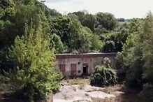 Christian Brueckner escondia-se nesta casa devoluta, num terreno fabril desativado