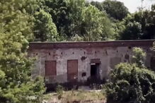 Christian Brueckner escondia-se nesta casa devoluta, num terreno fabril desativado