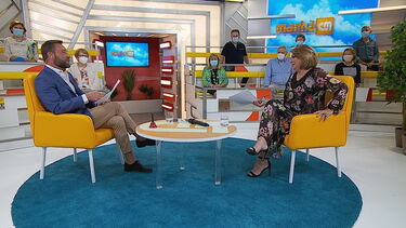 Mulher que obriga namorado a usar máscara e luvas durante o sexo em debate no 'Bate -Papo'