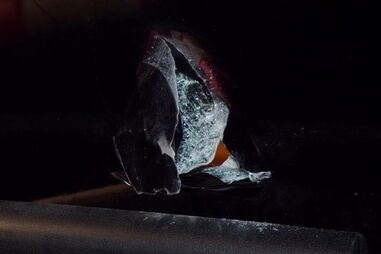 Autocarro do Benfica apedrejado