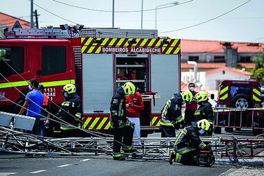 Bombeiros de Alcabideche combateram incêndio