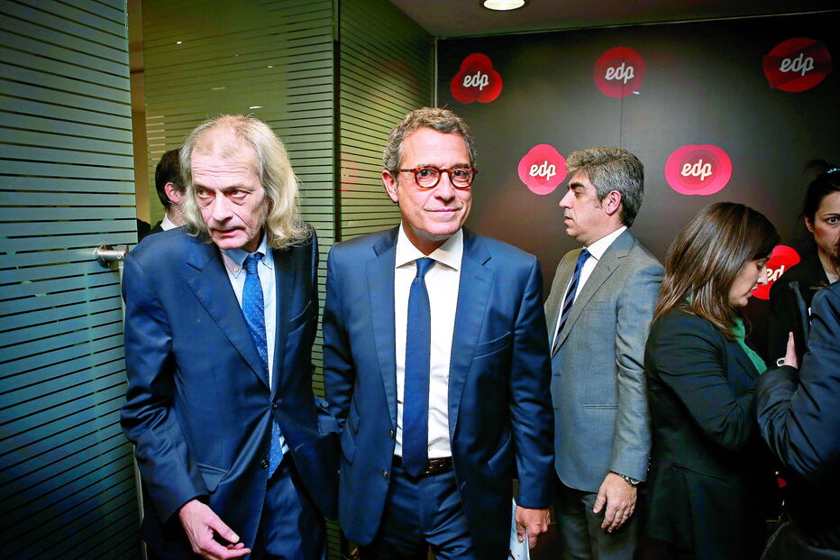 Manso Neto e Mexia explicam-se aos procuradores e ao juiz de instrução    