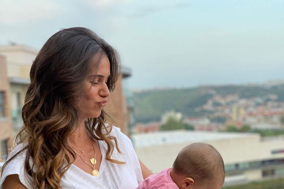 Cláudia Vieira com as filhas, Maria e Caetana