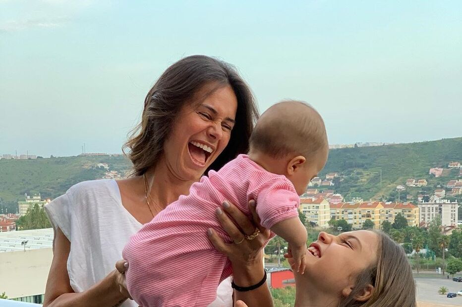 Cláudia Vieira com as filhas, Maria e Caetana