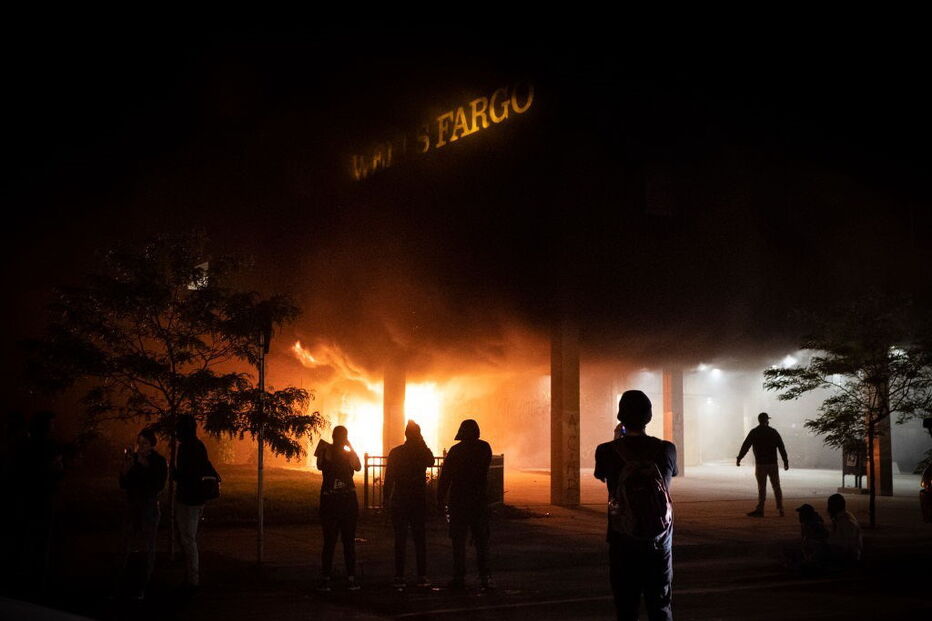 saques e violência protestos racismo George Floyd EUA 