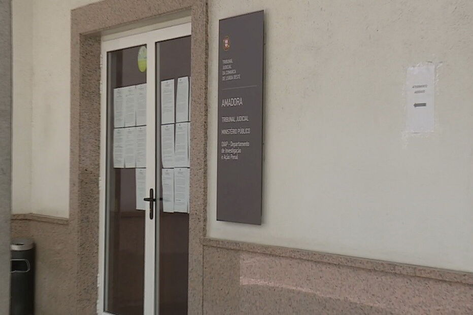 Funcionária do Tribunal da Amadora testa positivo ao coronavírus
