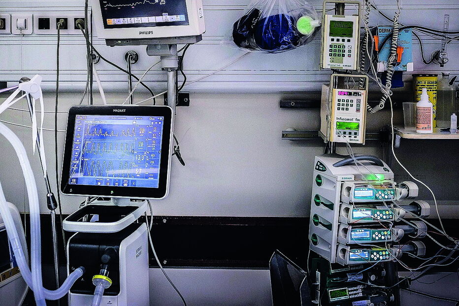 Aparelhos adquiridos pelo Ministério da Saúde à China revelaram “várias falhas” em testes realizados pela Comissão de Acompanhamento de Medicina Intensiva 