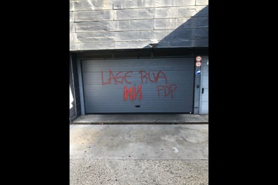 Casas de treinador e jogadores do Benfica grafitadas com ameaças	