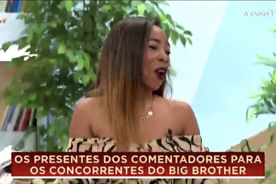 Lia do programa 'Love on Top' esteve no programa 'A Tarde é Sua'