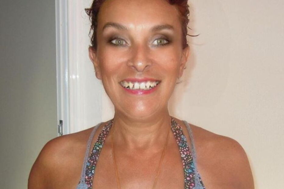 Sandra Maria Brook tem 59 anos