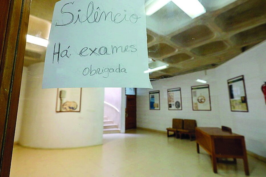 Os exames do secundário realizam-se a partir de 6 de julho 